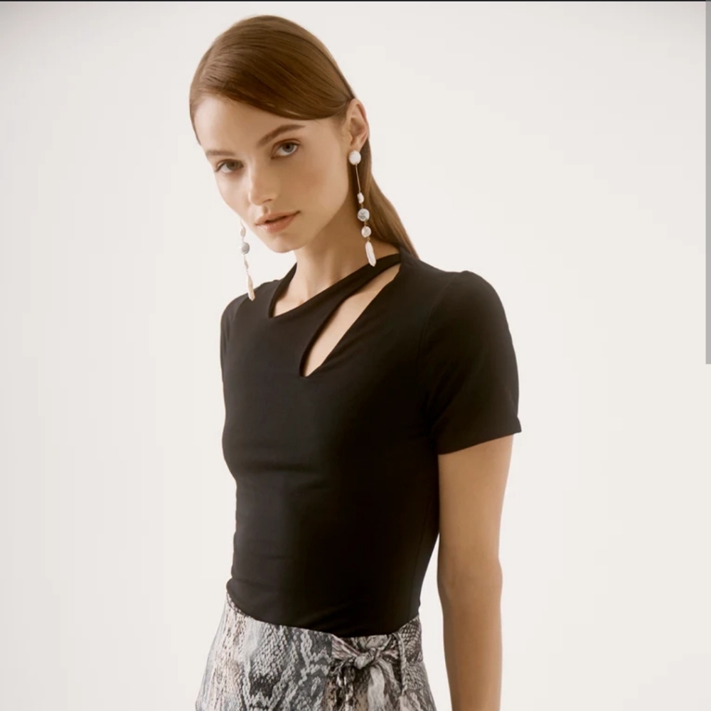 New with tags size small Krisa cut out tee black
